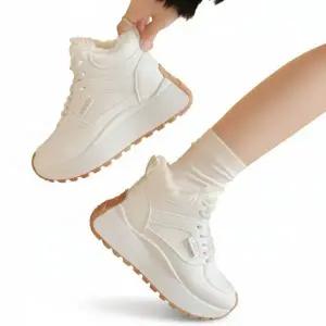 CCS7DA7여성용 따뜻한 털안감 키높이 하이탑 운동화