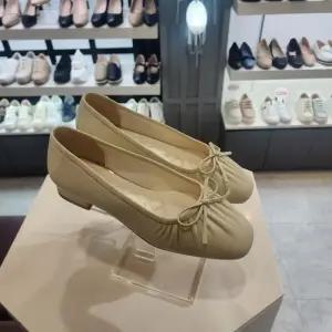 [엘칸토]엘칸토 HC10 여성아이보리플랫슈즈2cm LCWD73U61339 (45807843)