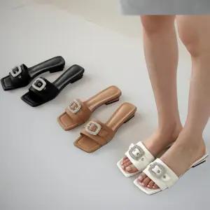 여성 기본 큐빅 메탈 사각버클 스퀘어코 뮬 샌들