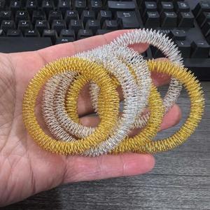 몽테조이 6개입 감각 손목 불안 완화 팔찌 지압 마사지 링 휴식 스트레스 감소 선물 청소년 소녀 성인용