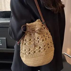 데일리 라탄 복조리백 숄더백 끈조절 크로스백 버킷백 여성백팩 캐쥬얼가방 여행가방