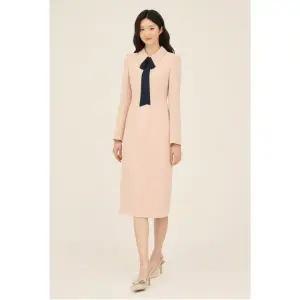 [롯데백화점]제이제이지고트 타이넥 슬림핏 원피스 GP3A0OP161