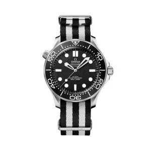 210.32.42.20.01.005 씨마스터 다이버 남성 나토밴드 오토매틱 42mm