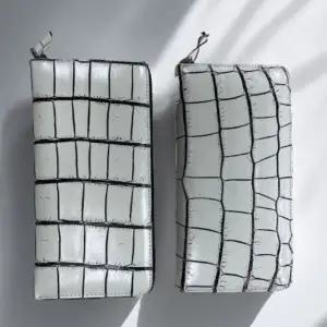 잘모이 리얼 크로커다일 스노우 여성 장지갑