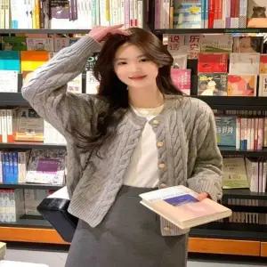 가을 겨울 꽈배기패턴 클래식 러블리무드 니트가디건