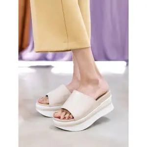 [하프클럽/]국내제작 통굽 뮬슬리퍼 7cm_25S204