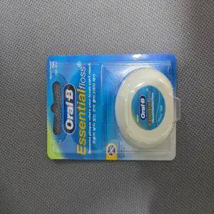 오랄비 민트향 왁스 치실 6개