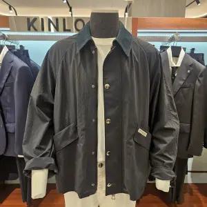 [킨록바이킨록앤더슨](신세계 사우스시티)[킨록X에든버러]초경량 카라 디테일 오버핏 케주얼 숏 초어재...