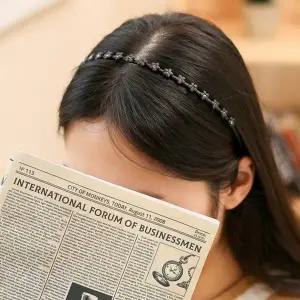 (엔젤슈슈) 큐빅 꽃 얇은 헤어밴드 심플 블랙 머리띠-WBF61F2
