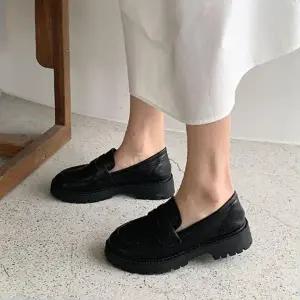 여성단화 어글리 라운드 페니 통굽 미들굽 로퍼Y