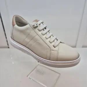 [엘칸토]엘칸토 HC11 소가죽 남성화 E5W3U5Y1339 (45904551)