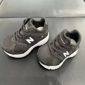 뉴발란스 키즈 P4082LF 운동화 BB NKPUGB180B 19