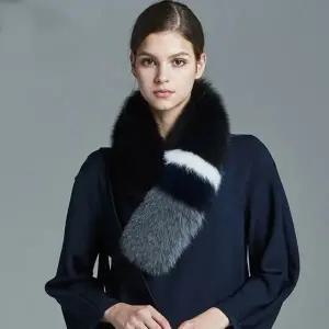 [라벨르]라벨르by신영모피 노블 폭스스킨 그라데이션 머플러_블랙