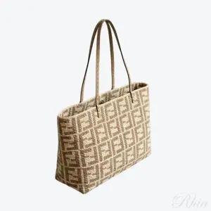 펜디 롤 라지 라피아 여성 쇼퍼백 가방 8BH425 AS3B F17A1