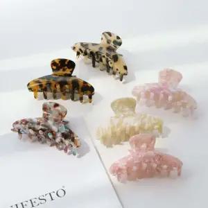 루나 크레센트 집게핀 올림머리 집게핀