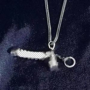 사비오코 고추목걸이 곧휴목걸이 틱톡릴스 포인트