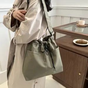 여성 투포켓 데일리 크로스 스트링 나일론백 숄더백 qfb7+6vug