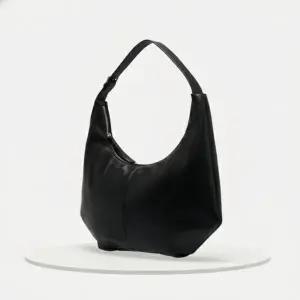 미쏘 라운드 호보 숄더백_MIABGF903B 582789