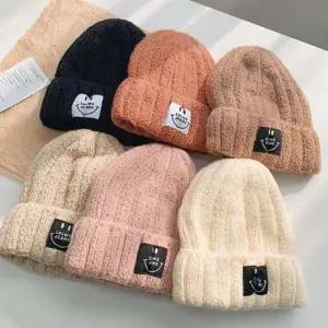 한파 동장군 스타일링 패션 베이지 대학생 기모비니