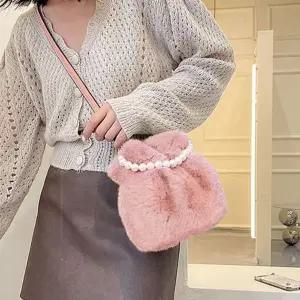 여성 진주핸들 포인트 소프트 토트 크로스백 여친룩-WFHTN5P