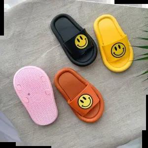 유아동 실내 실외 슬리퍼 PVC 아동용 스마일 신발