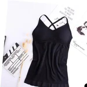 브라 캡 내장 X자 포인트 끈 나시 여름 여자 이너웨어