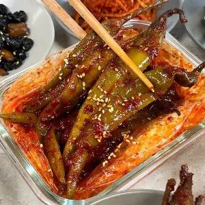 입맛 돌게하는 매콤 알싸한 삭힌 고추김치(보통/매운)