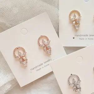 여자 큐빅 지르코니아 꽃 하트 드롭 귀걸이