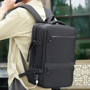 확장형 여행 배낭 다양한 포켓 칸막이 소지품을 정리하기 편하며 어깨끈 든판 쿠션 처리