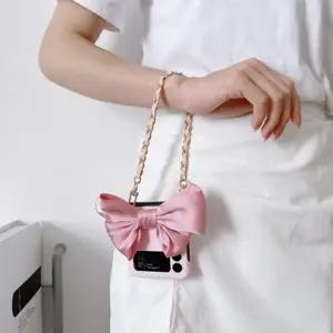 유니블링 갤럭시 z플립 2 3 4 리본 체인 손잡이 스트랩 케이스