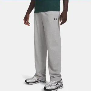 [언더아머](대전신세계)6009344-011 그레이 남성 UA 라이벌 라이트웨이트 와이드 팬츠 면 긴바지