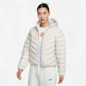 NSW 윈드푸퍼 여성 써마 핏 후드 패딩 HV5106 072 나이키