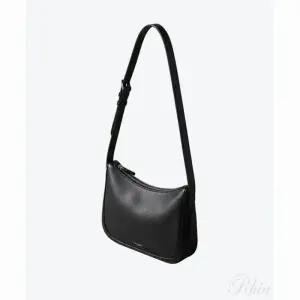 생로랑 시그니처 로고 TUC 숄더백 가방 블랙 800828AABZH1000