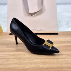 [제이시]제이시 소가죽 뾰족 스틸레토 힐 7cm 리본 구두 K417