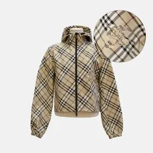 (버버리) 체크 후드 크롭 윈드재킷(8104910)