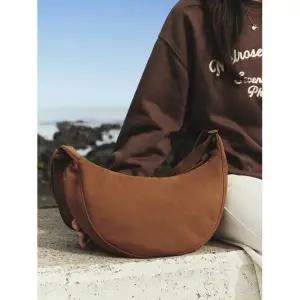 탑텐 공용 라운드 크로스백_MSG5AB3003 274617