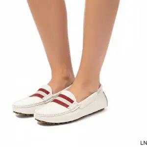 BALLY 여성 로퍼 58620716977 F017