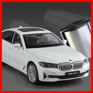 1:24 BMW 5 시리즈 530i 530LI 합금 럭셔리 자동차 모델 다이캐스트 메탈 장난감 차량 모델 시뮬레이션 사
