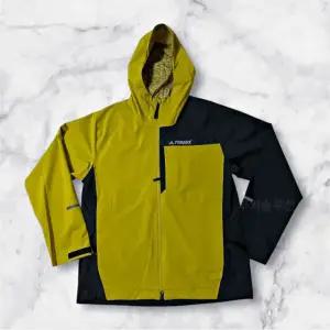 아디다스 등산 자켓 방수 바람막이 테렉스 레인레디 HF3272 국내매장판