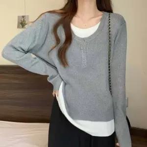 여자 데일리 출근 룩 루즈 핏 레이어드 긴팔 티셔츠