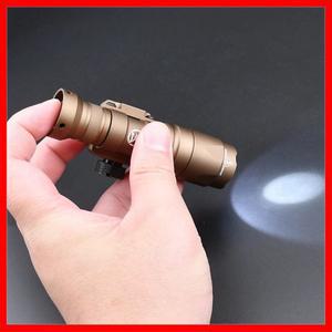 M300A 전술 LED 손전등 무기 총 라이트 이중 기능 압력 스위치 야외 사냥용 M-LOK 키모드 20mm 레일