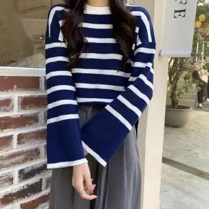 여성 LR95CS54 2컬러 소프트 단가라 니트티셔츠 스트라이프패턴