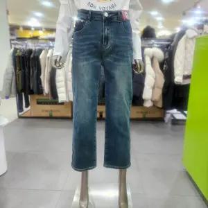 베네통/애플아울렛/레더 패치 일자 데님 팬츠 BADPA2611