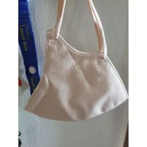 CLA 클라 라이트 KF94 데일리 새부리형 컬러 마스크 소형 핑크 25매