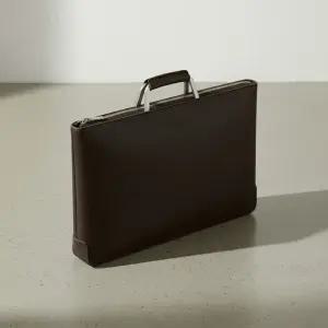 로터프 LOTUFF 가죽 서류가방 LO 1218 L 남성 브리프케이스 비즈니스백 딥브라운