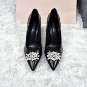 [제이시]제이시 발편한구두 V라인 가죽 여자 스틸레토 힐 K430