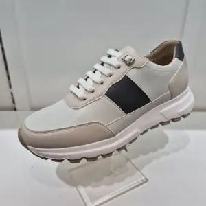 [엘칸토]엘칸토 HC11 소가죽 남성 스니커즈 F8Y2U61V339 (46130355)