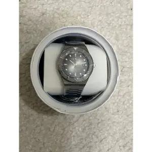 BERING Bering Arctic Sailing 그레이 스테인레스 스틸 케이스  다이얼 남성 시계 [세금포함] [정품] 1894