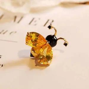 [골드스마일]포인트 허니비 브로치 의류 스카프 고정 클립 옷핀