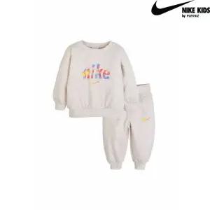 나이키 키즈 E1D1 맨투맨 세트 아이보리 1-4세 A261ST832P 338503